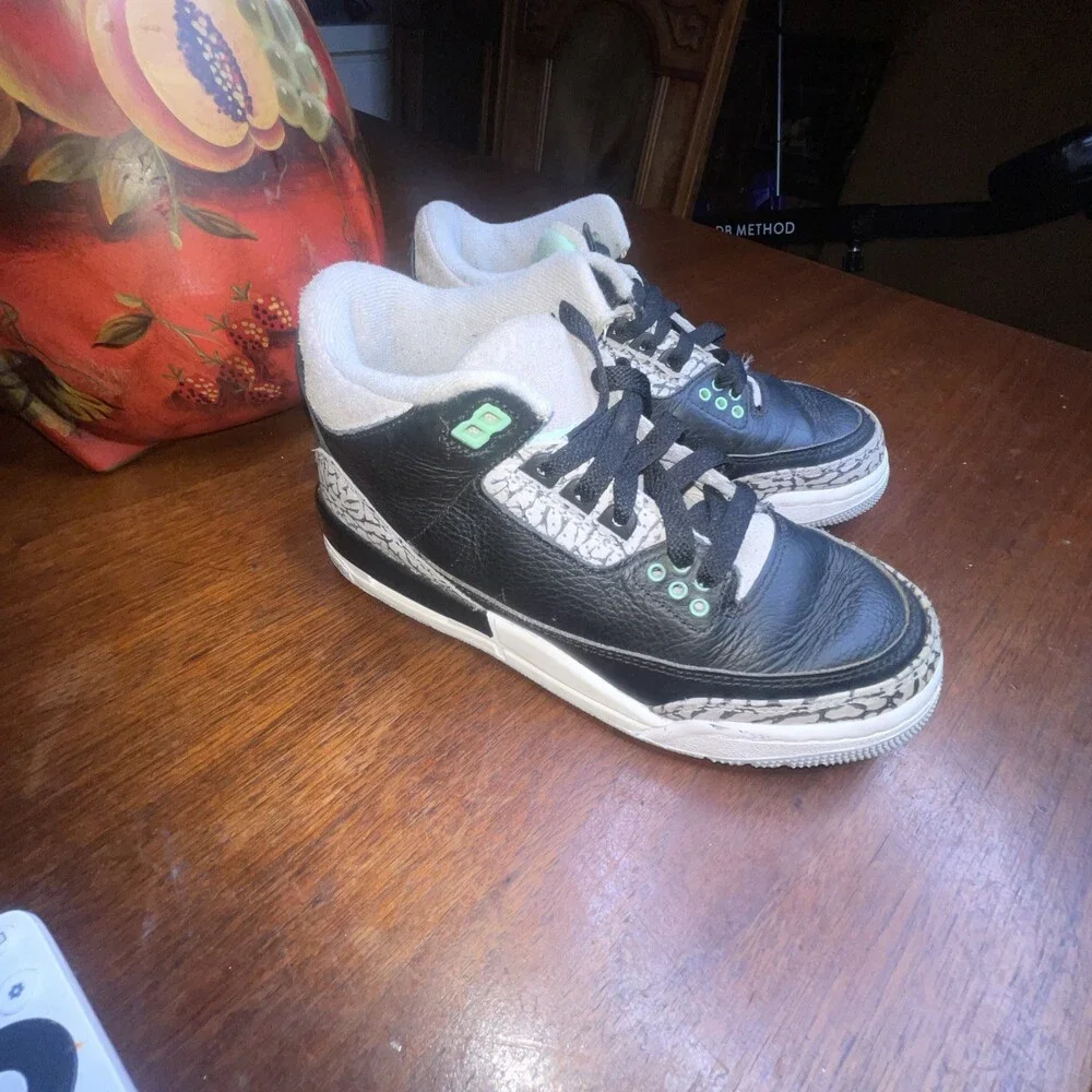 Nike Air Jordan 3 Retro GS AJ3 Green Glow Kids Youth DM0967-031 sz 4Y